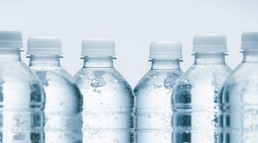 The picture shows water bottles with sparkling water. 
The picture is large enough to be used on a brand wall e.g. on a trade fair booth. 
The picture can also be used as an image in the global product campaign. Please contact branding@linde.com in case you would like to receive the related advertisement.